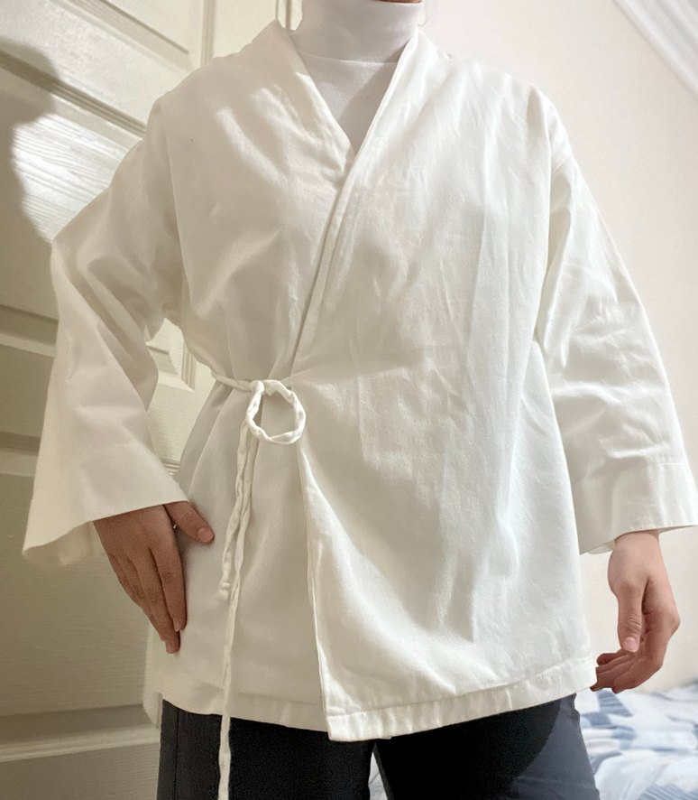 Beyaz Pamuklu Kuşaklı Midi Kimono standart beden - Görsel 3