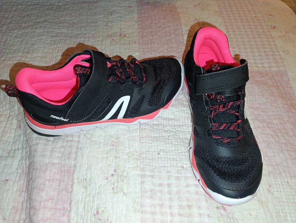 Dechatlon Newfeel Kız Çocuk Siyah-Pembe Spor Ayakkabı 35 Numara - Görsel 2
