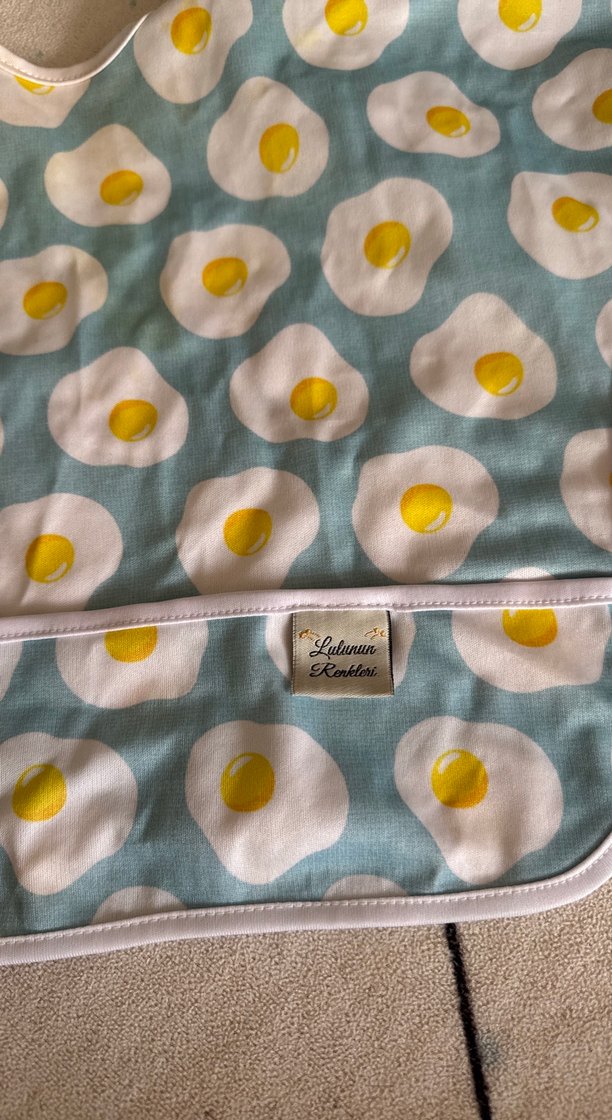 Lulunun renkleri- Pastel Renkli Baskılı Bebek Önlüğü - Görsel 2