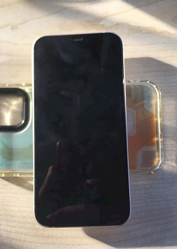 Beyaz iPhone 12 yd - Görsel 2