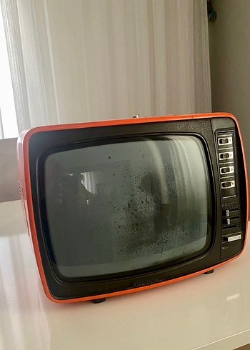 Kırmızı Retro Monitör - Görsel 3