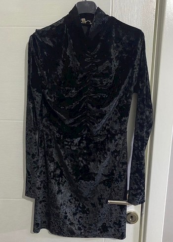 Kadife gece elbisesi - Görsel 3