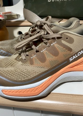 Salomon koşu ayakkabısı - Görsel 2