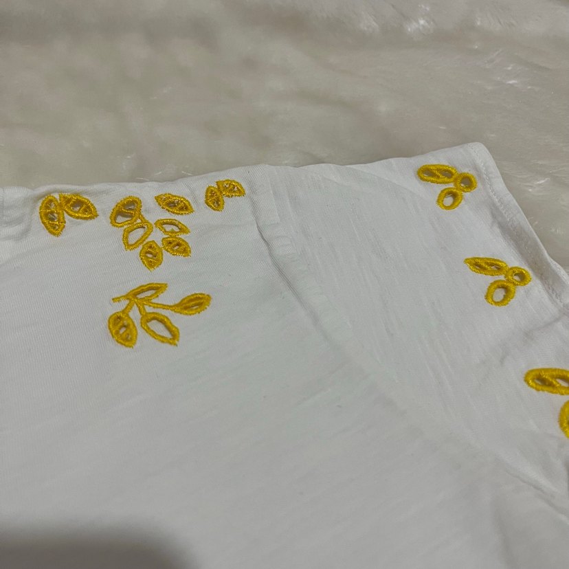 Beyaz Nakışlı Kız Çocuk Kısa Kollu Tişört - Görsel 3