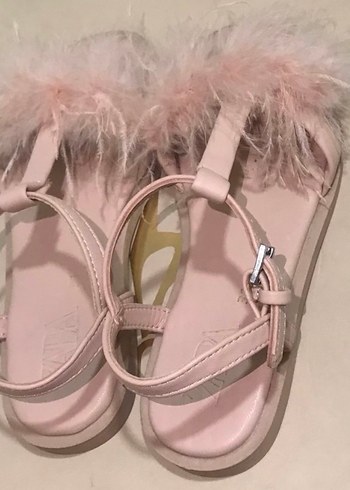 Pembe Tüylü Kız Zara Sandalet - Görsel 4