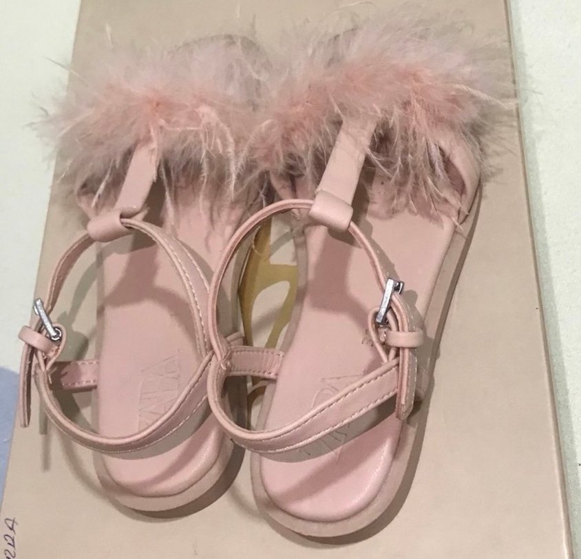 Pembe Tüylü Kız Zara Sandalet - Görsel 4
