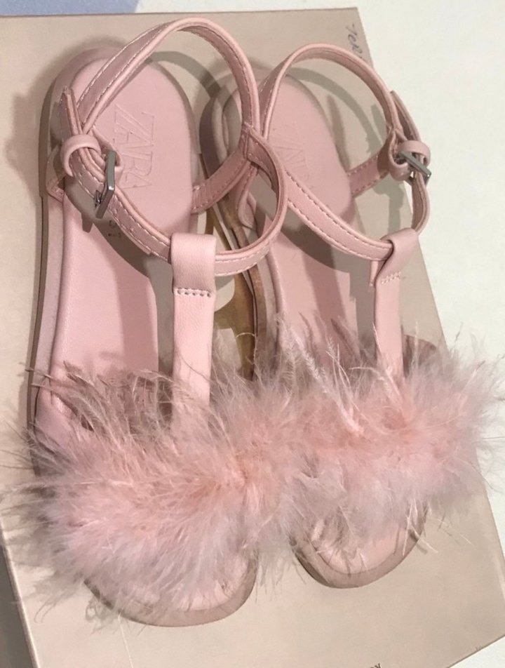 Pembe Tüylü Kız Zara Sandalet - Görsel 3