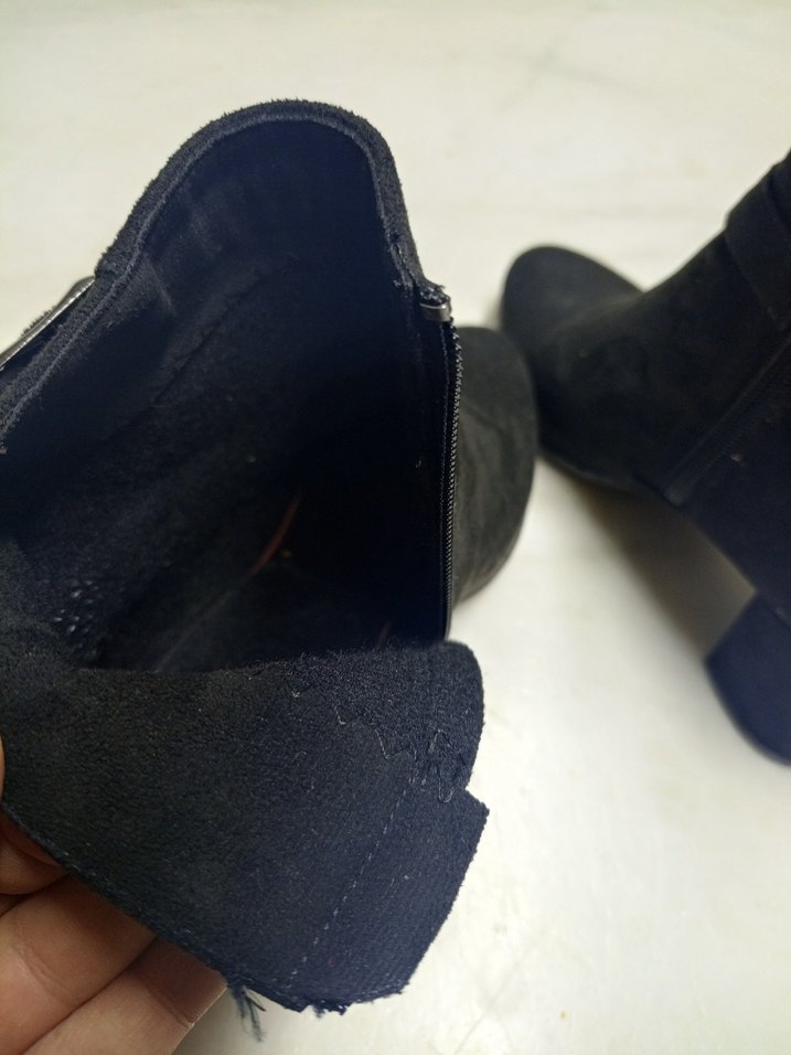 Siyah Süet Tokalı Kadın Bot - Görsel 3