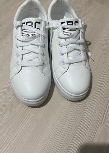 Beyaz Kadın Günlük Spor Ayakkabı - Görsel 4