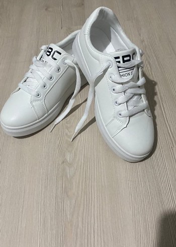 Beyaz Kadın Günlük Spor Ayakkabı - Görsel 3