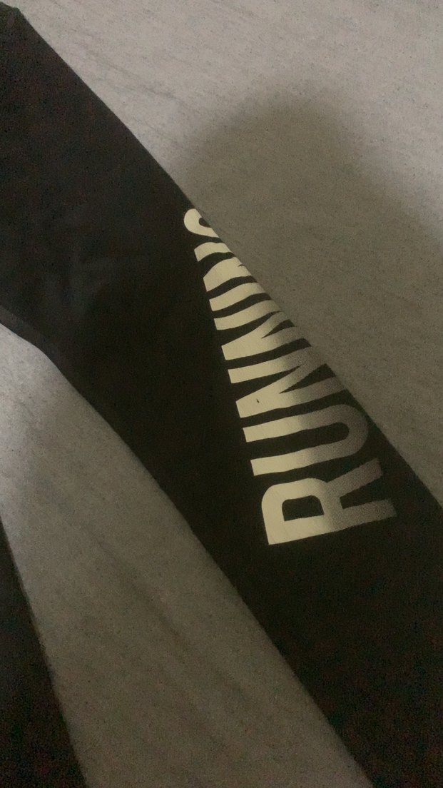 Siyah Baskılı Kadın Spor Tayt - Görsel 3