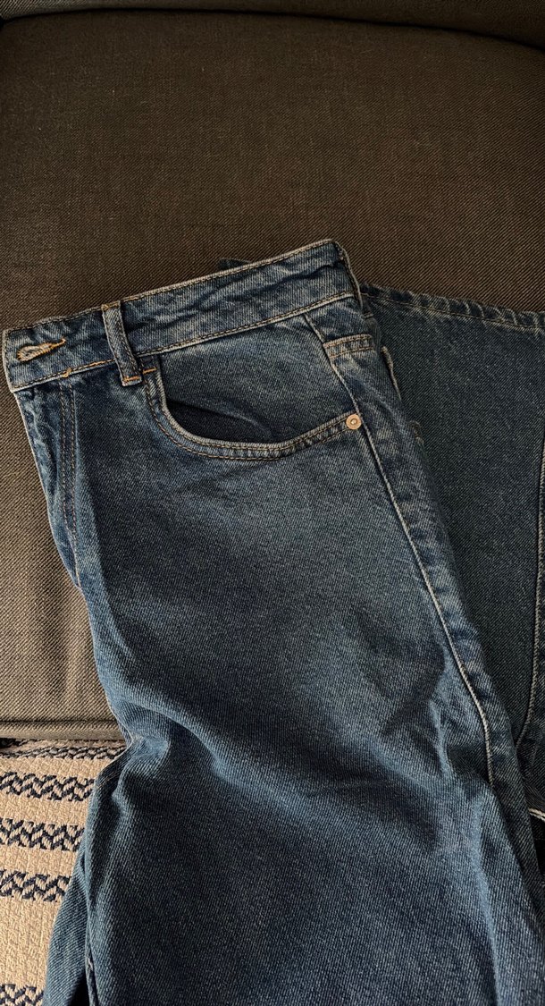 Kadın Kemerli Mavi Bol Paça Midi Kot Pantolon - Görsel 4