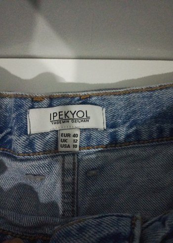 Kadın Mavi Kemerli Mini Denim Şort - Görsel 4