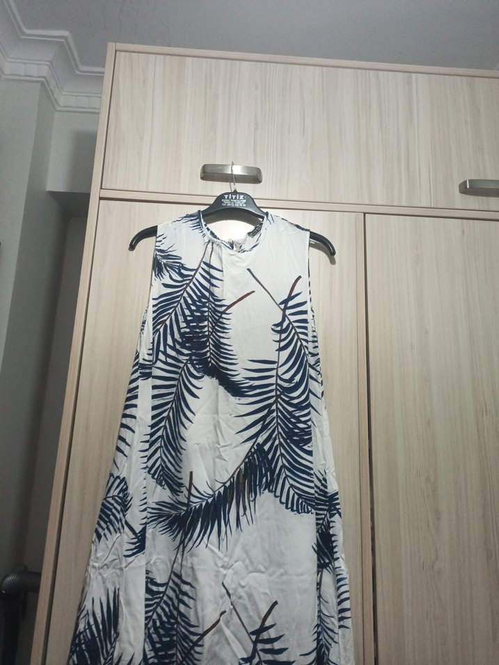 Bohem Tarzı Kolsuz Mini Elbise - Görsel 3