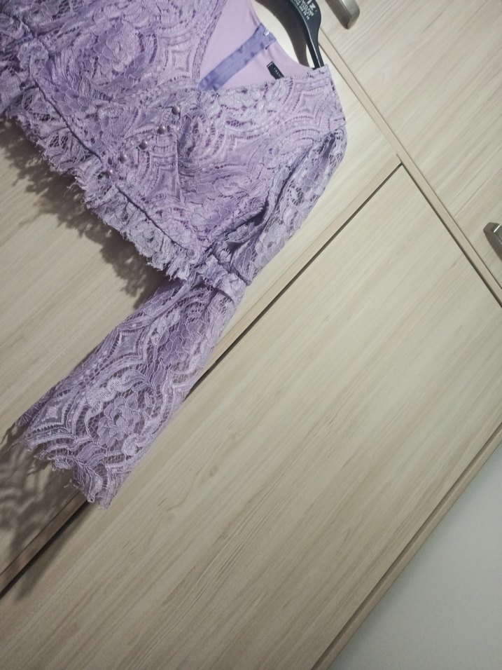 Dantel Detaylı lila Mini Bluz - Görsel 3