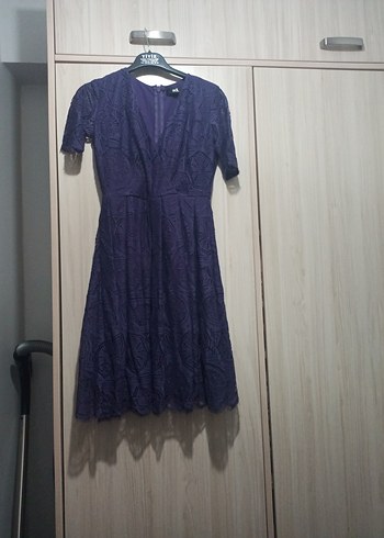 Mor Dantel Detaylı Midi Elbise - Görsel 2