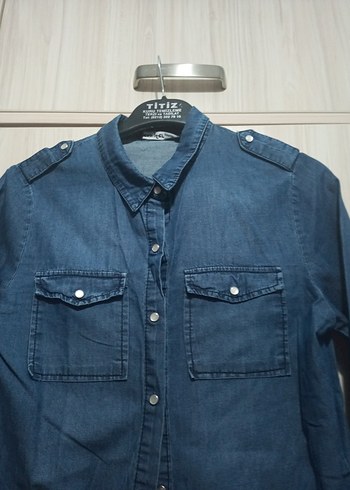 Düğmeli Denim Kadın Gömlek - Görsel 3