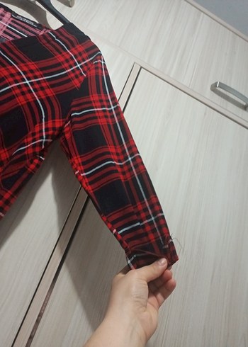 Kırmızı Ekose Desenli V Yaka Kadın Gömlek - Görsel 5