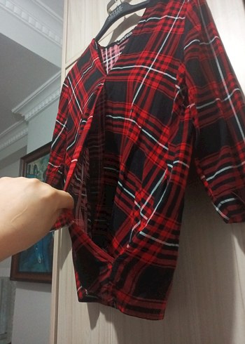 Kırmızı Ekose Desenli V Yaka Kadın Gömlek - Görsel 4