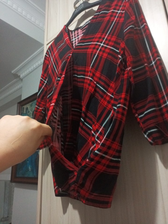 Kırmızı Ekose Desenli V Yaka Kadın Gömlek - Görsel 4