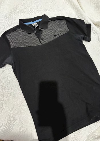 Nike Siyah Polo Tisort Siklik Ve Rahatlik Bir Arada