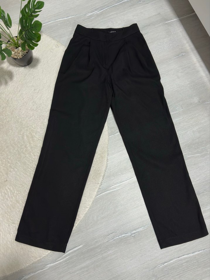 Trendyol Siyah Pileli Wide Leg Pantolon - Görsel 2