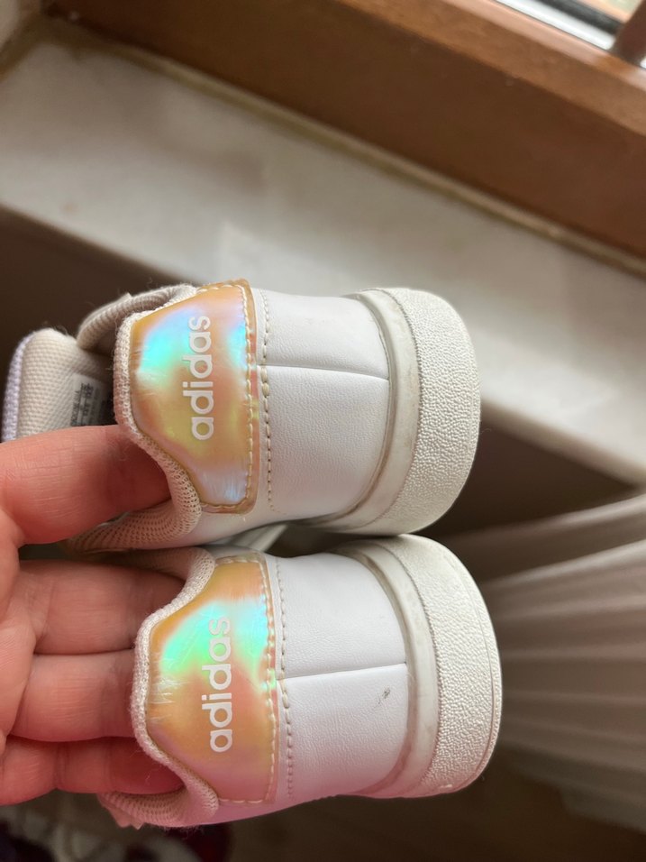 Kız Çocuk Beyaz Cırtcırtlı Spor Ayakkabı - Görsel 2