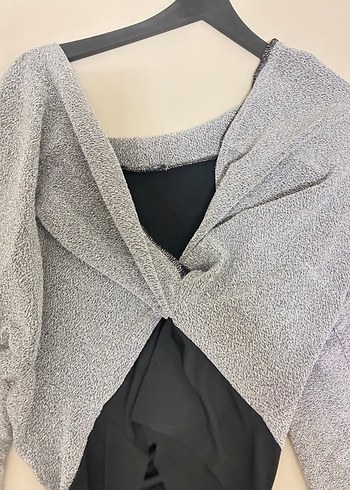 Gri Drapeli V Yakalı Kadın Bluz - Görsel 2