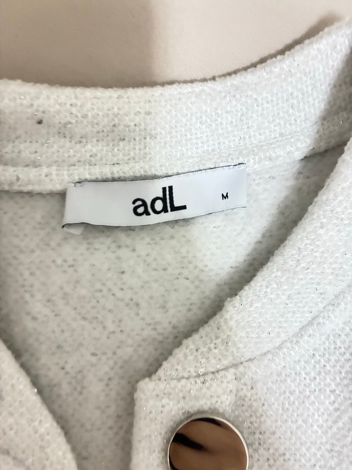 Düğmeli Beyaz Kadın Ceket - Görsel 4