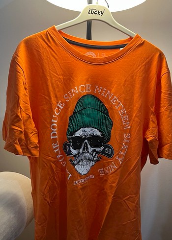Turuncu Zincir Detaylı Baskılı Oversize Tişört - Görsel 3