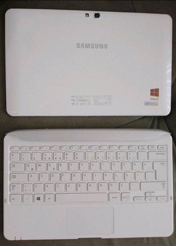 Beyaz Samsung Dizüstü Bilgisayar - Görsel 4