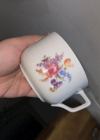 Çiçek Desenli Beyaz Porselen Fincan Takımı - Görsel 4