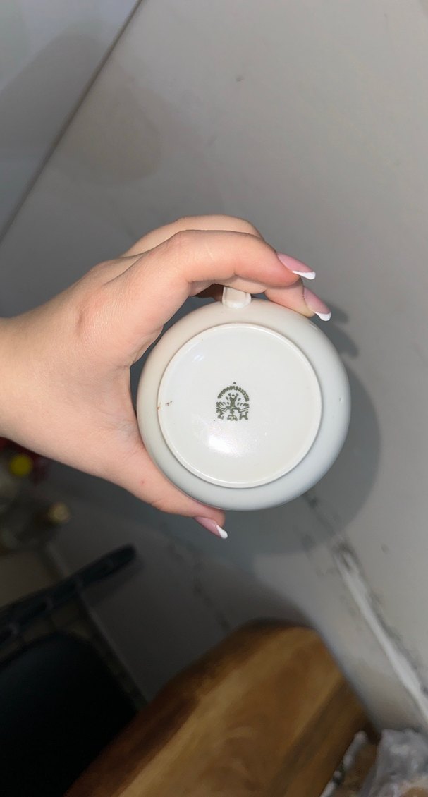 Çiçek Desenli Beyaz Porselen Fincan Takımı - Görsel 5