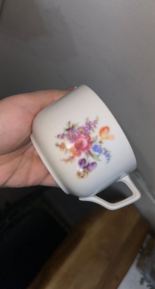 Çiçek Desenli Beyaz Porselen Fincan Takımı - Görsel 4