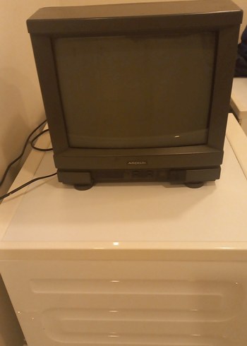 37 Ekran çalışır durumda Tv - Görsel 3