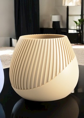 Yeşil Modern Tasarımlı Vazo - Görsel 5