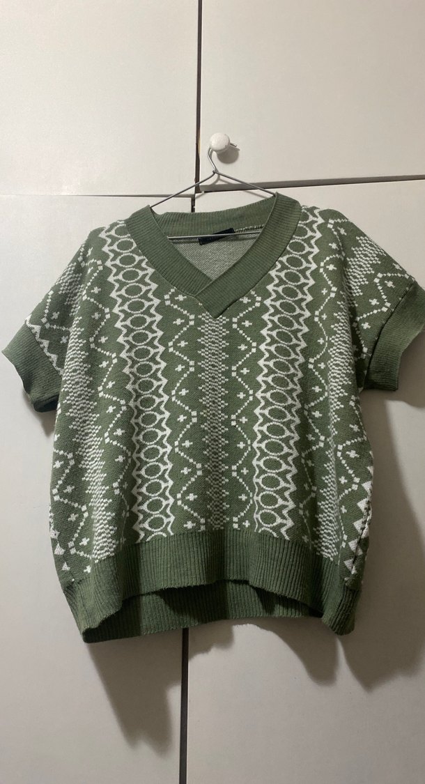 V Yaka Kısa Kollu Örgü Kadın Süveter - Görsel 3