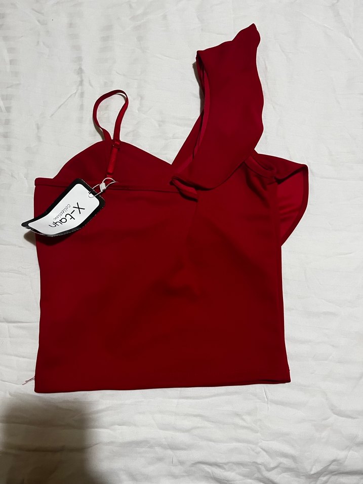 Etiketli Kırmızı Volanlı Crop S/M - Görsel 3