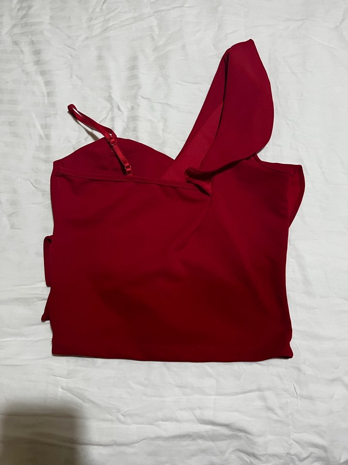 Etiketli Kırmızı Volanlı Crop S/M - Görsel 5