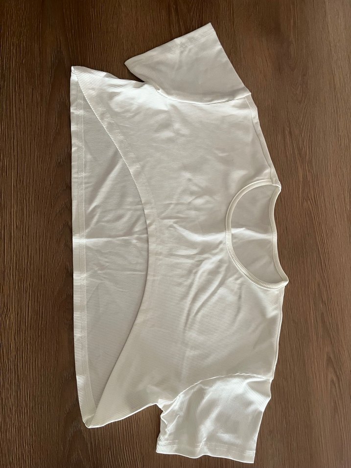 Beyaz Baskılı Takım - Görsel 4