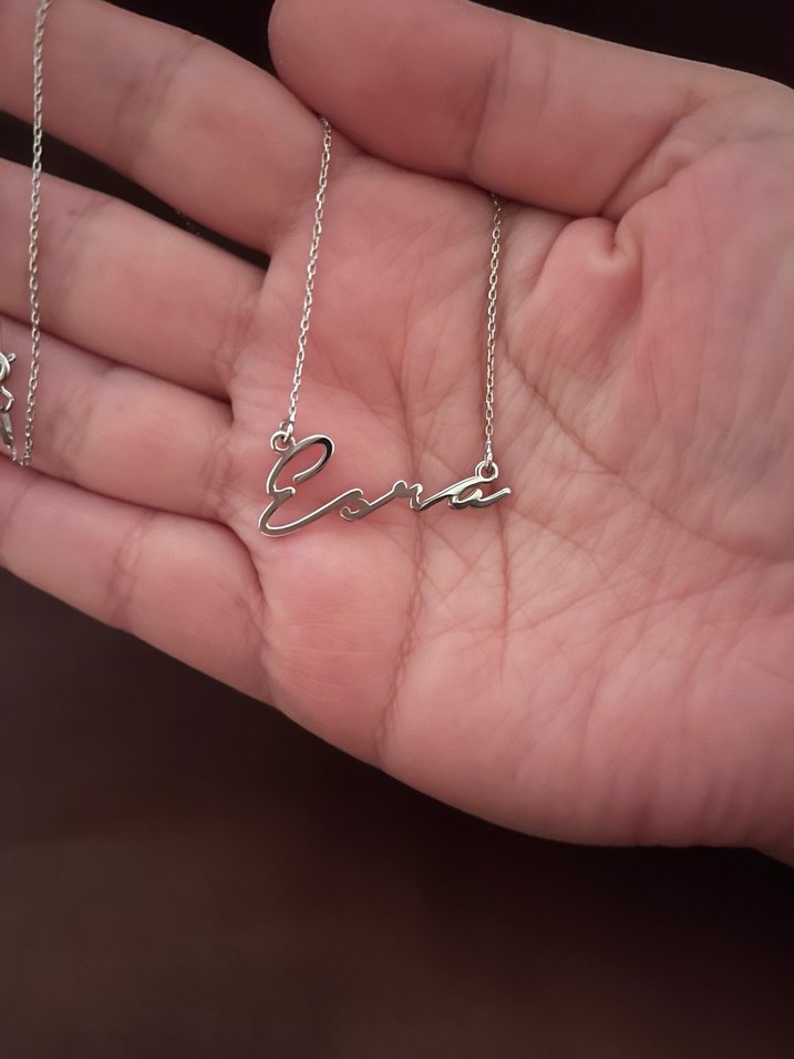 925 Ayar Gümüş Altın Renk Zincir Detaylı Dikey imza Kolye - Görsel 2