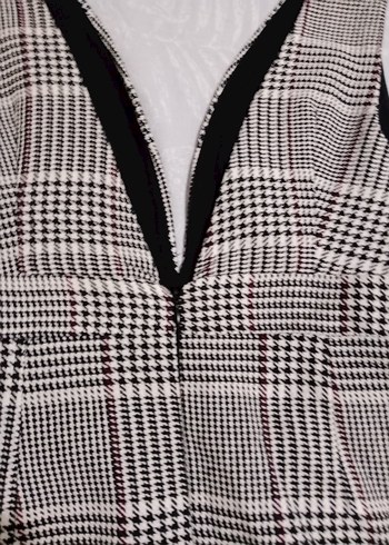 Gri Kareli Jile V Yaka Kemerli Elbise - Görsel 6