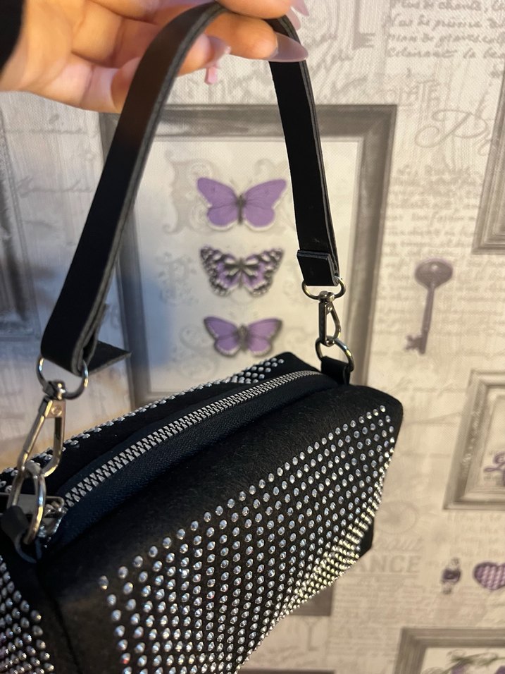 TAŞLI ÇANTA - Görsel 3