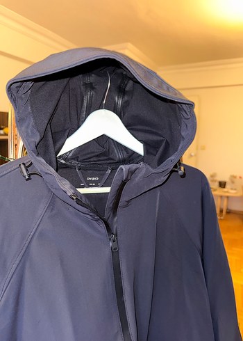 Oysho Su ve Rüzgar Geçirmez Yağmurluk - Görsel 3