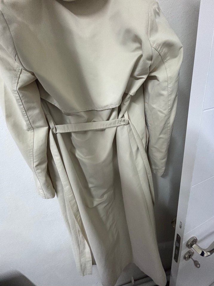 Bej Uzun Kesim Düğmeli Kadın Trençkot - Görsel 4