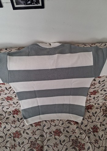 Gri Çizgili Polo Yaka Kadın Kazak - Görsel 2