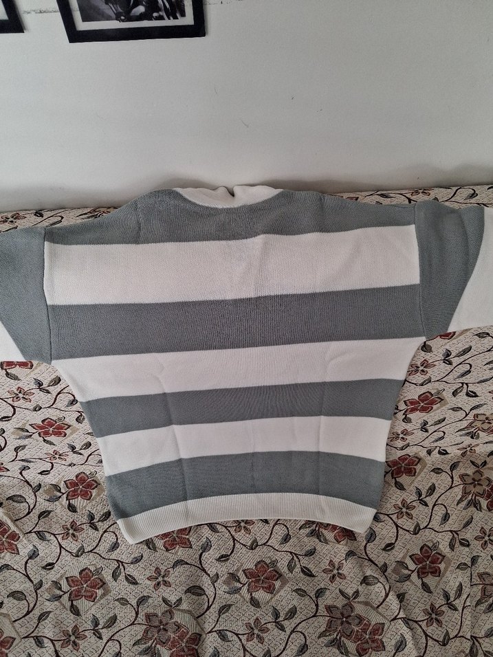 Gri Çizgili Polo Yaka Kadın Kazak - Görsel 2