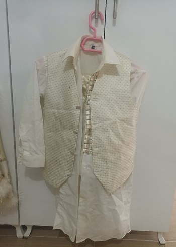 Beyaz İşlemeli Klasik Çocuk Ceketi - Görsel 4