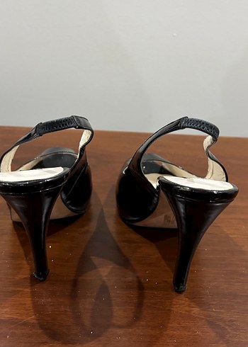 Siyah Rugan Stiletto Topuklu Ayakkabı - Görsel 5