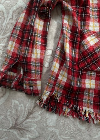 Düğmeli Kırmızı Kareli Uzun Kollu Gömlek - Görsel 4